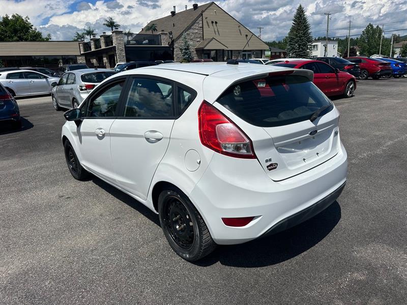 ford Fiesta 2015 - 4
