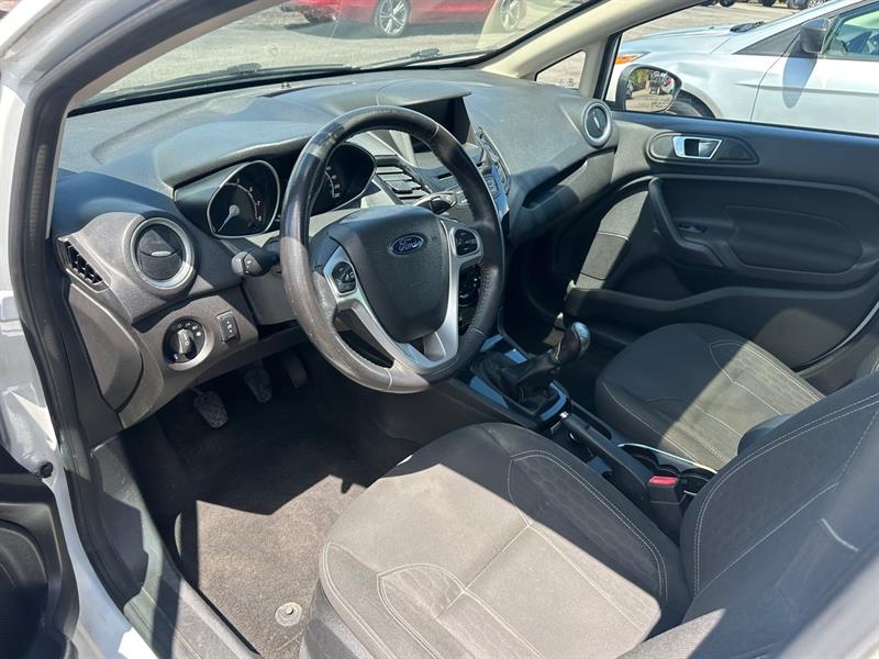 ford Fiesta 2015 - 14