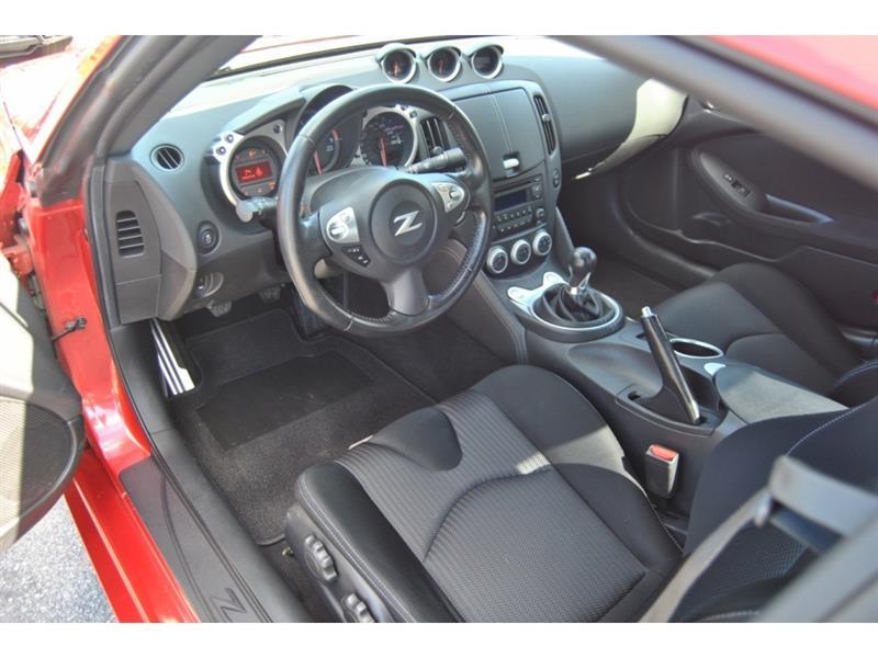 nissan 370Z 2018 - 11