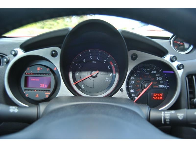 nissan 370Z 2018 - 13