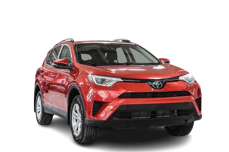 2017 Toyota RAV4 - Image 3