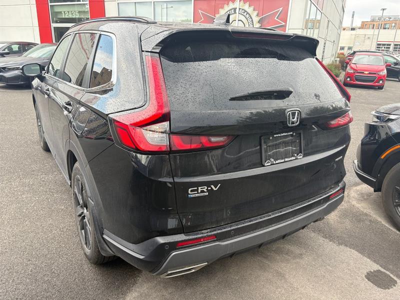 2025 Honda CR-V - Image 4