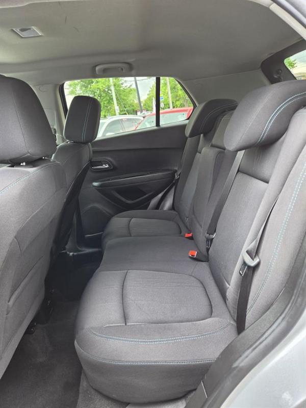 2016 Chevrolet Trax - Image 13