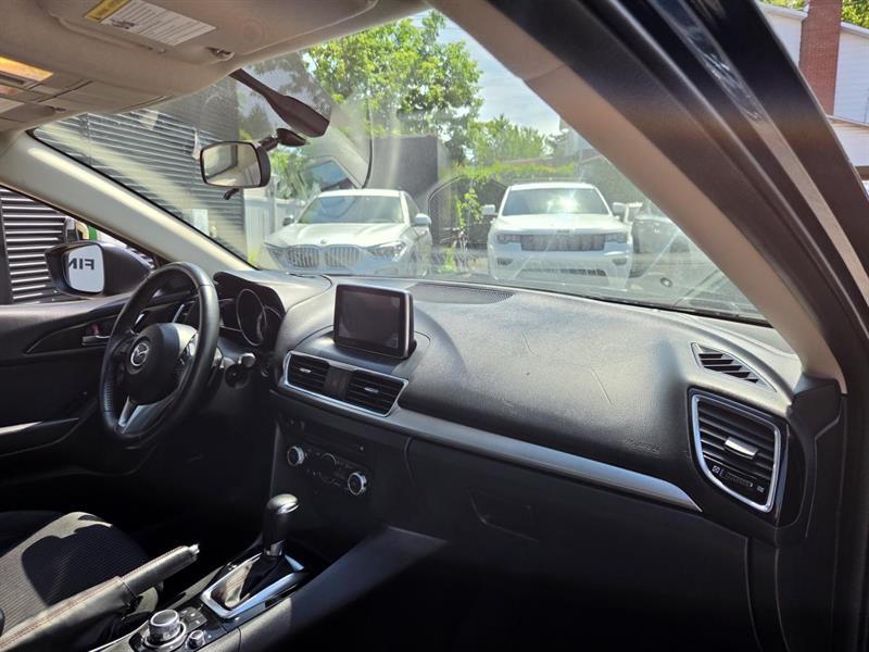 2014 Mazda Mazda3 - Image 10