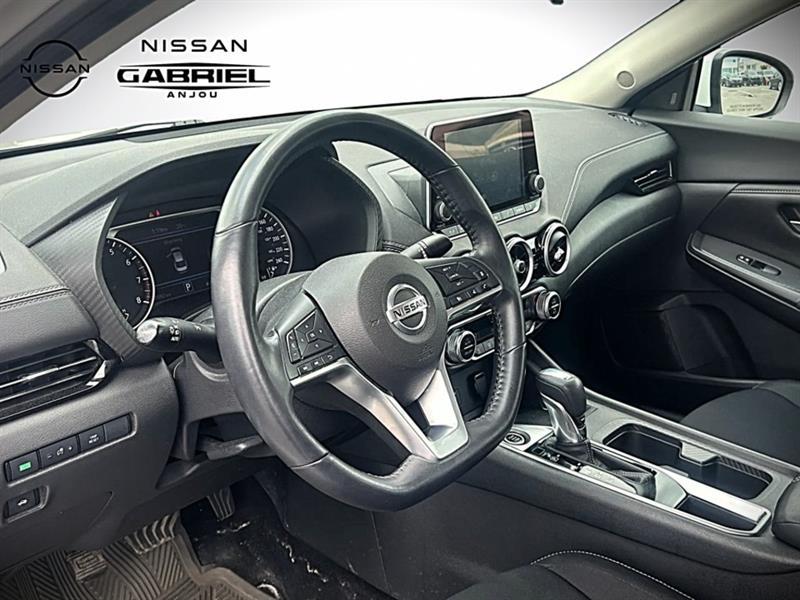nissan Sentra 2020 - 12