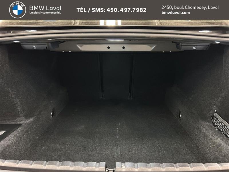 bmw 8 Series 2024 - 33
