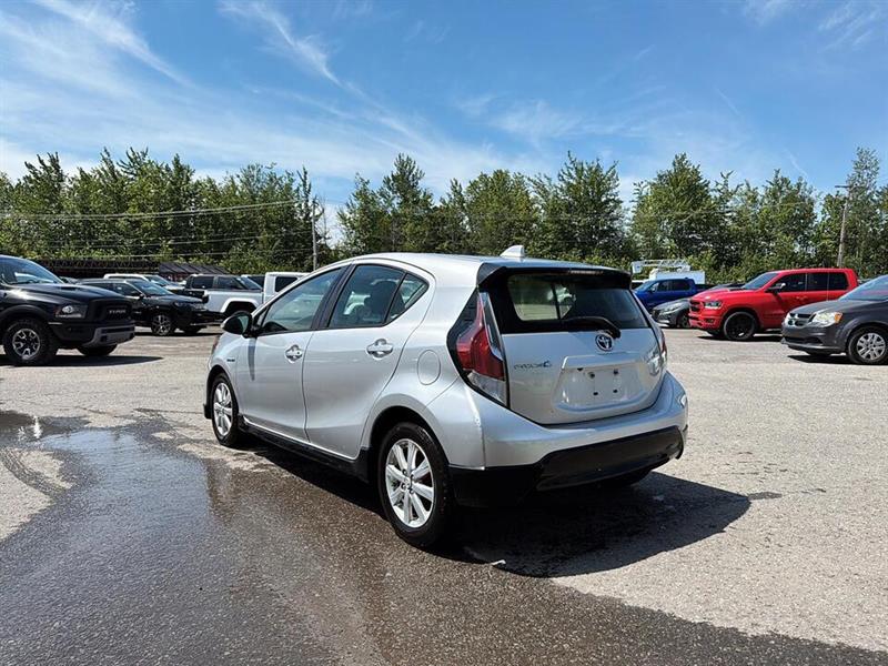 toyota Prius 2017 - 5
