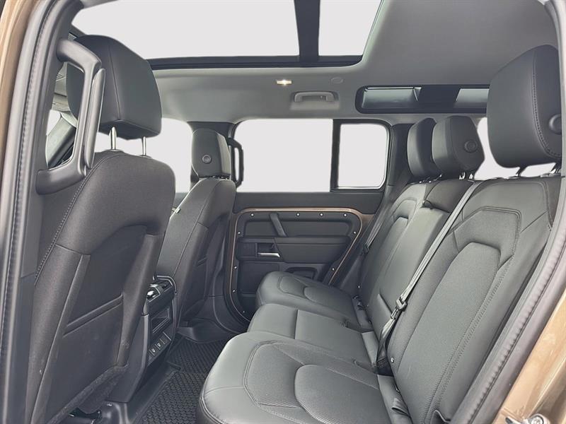 land rover Defender 2025 - 17