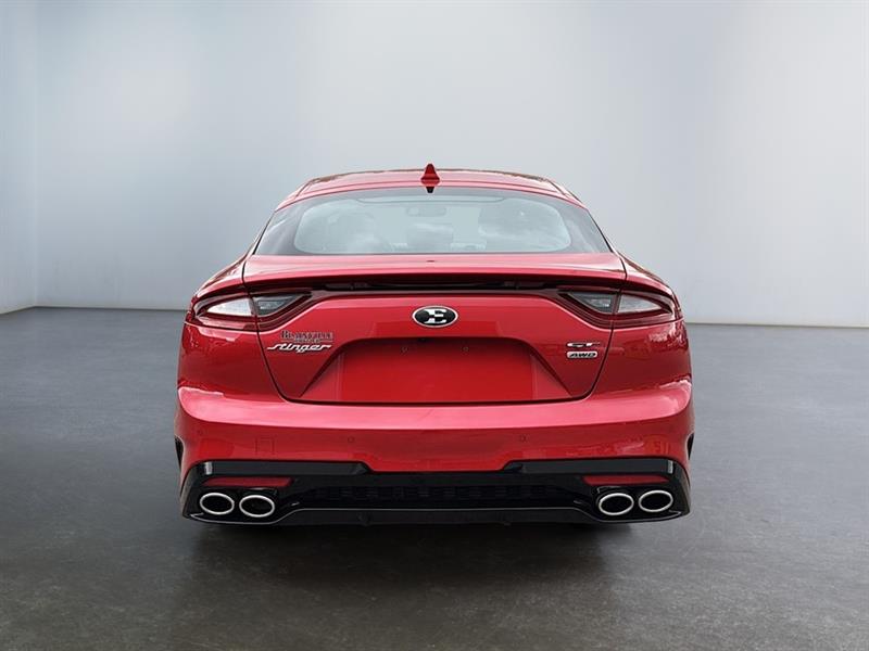 kia Stinger 2018 - 6