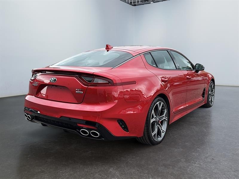 kia Stinger 2018 - 8