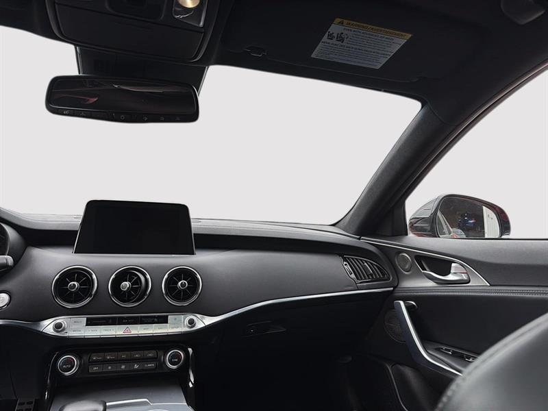 kia Stinger 2018 - 22