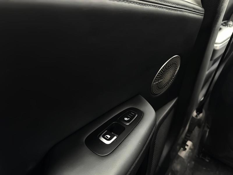 kia Stinger 2018 - 24