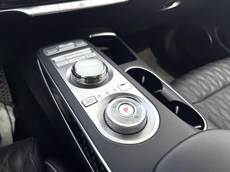 genesis GV70 2023 - 25