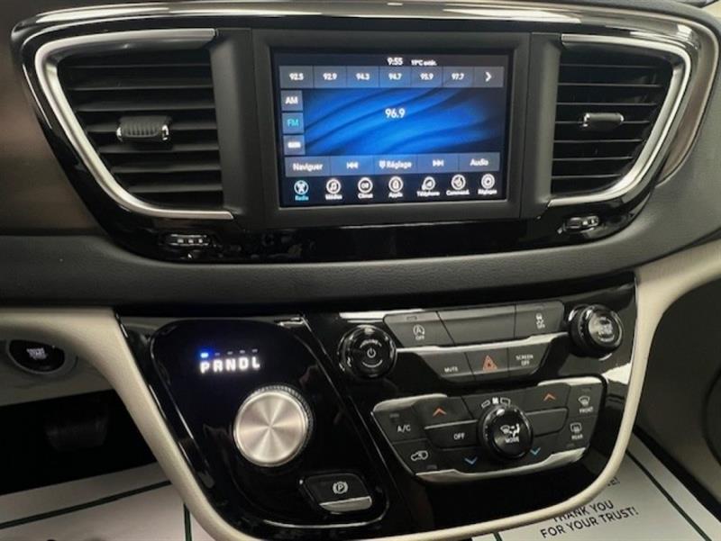 chrysler Pacifica 2019 - 18