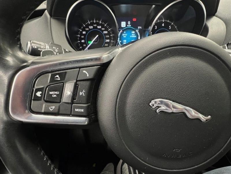 jaguar F-PACE 2019 - 16