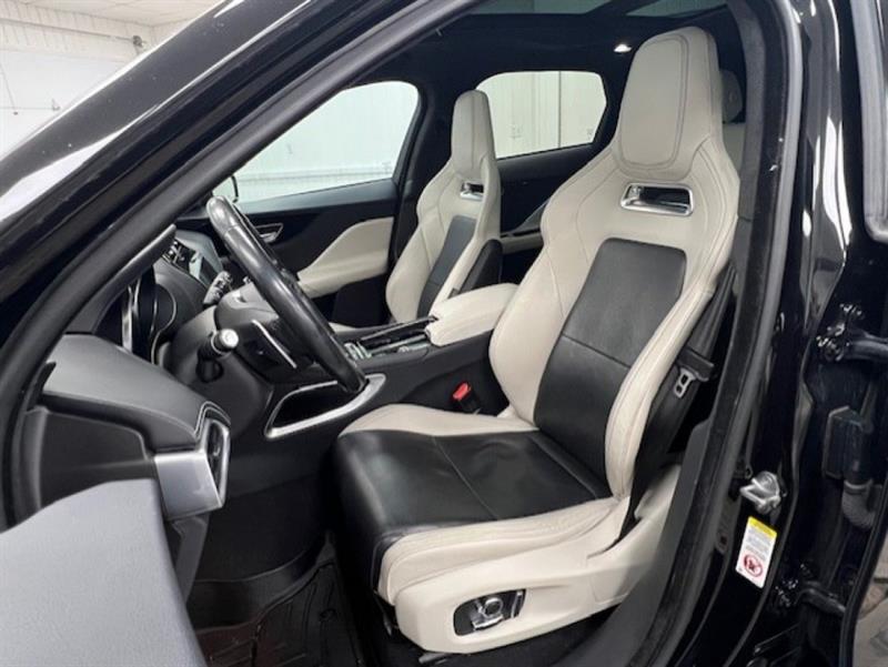 jaguar F-PACE 2019 - 30