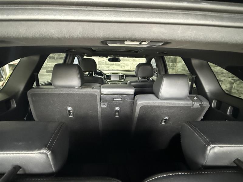 kia Sorento 2018 - 17
