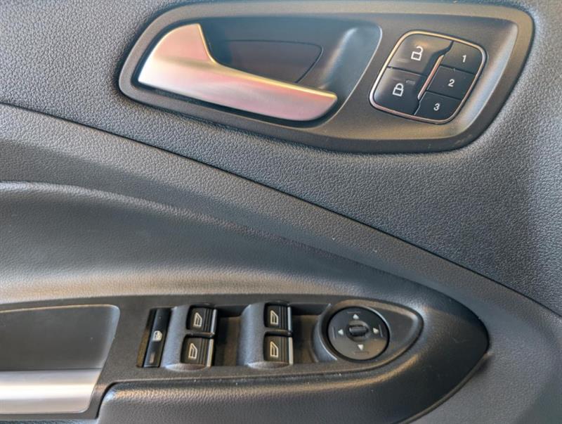 ford Escape 2019 - 18