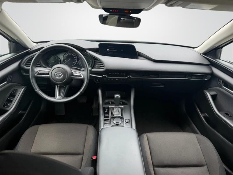 mazda Mazda3 2022 - 11