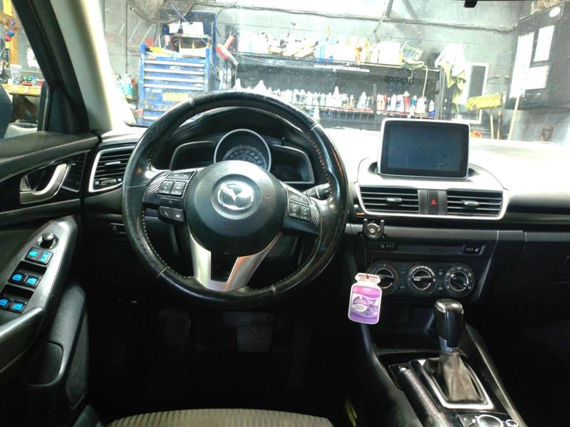 mazda Mazda3 2016 - 11