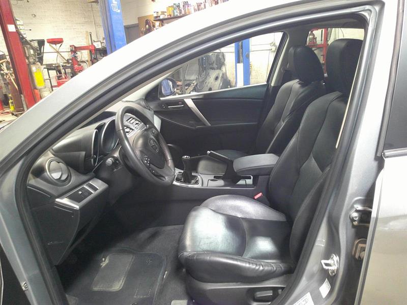 mazda Mazda3 2013 - 10