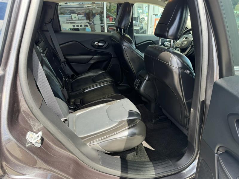 jeep Cherokee 2015 - 11