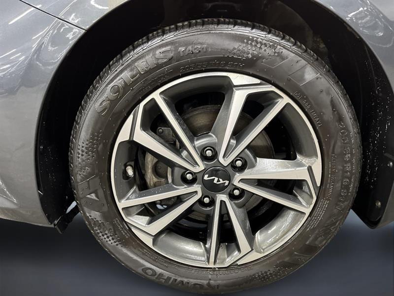 kia Forte 2023 - 11