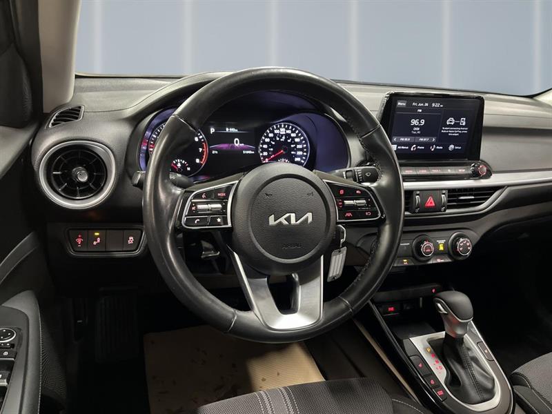 kia Forte 2023 - 12