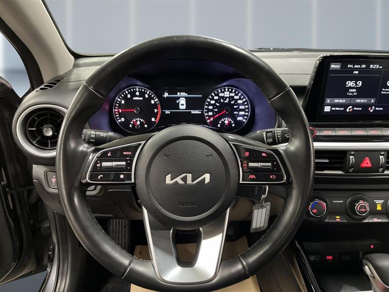 kia Forte 2023 - 14
