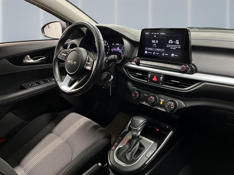 kia Forte 2023 - 21