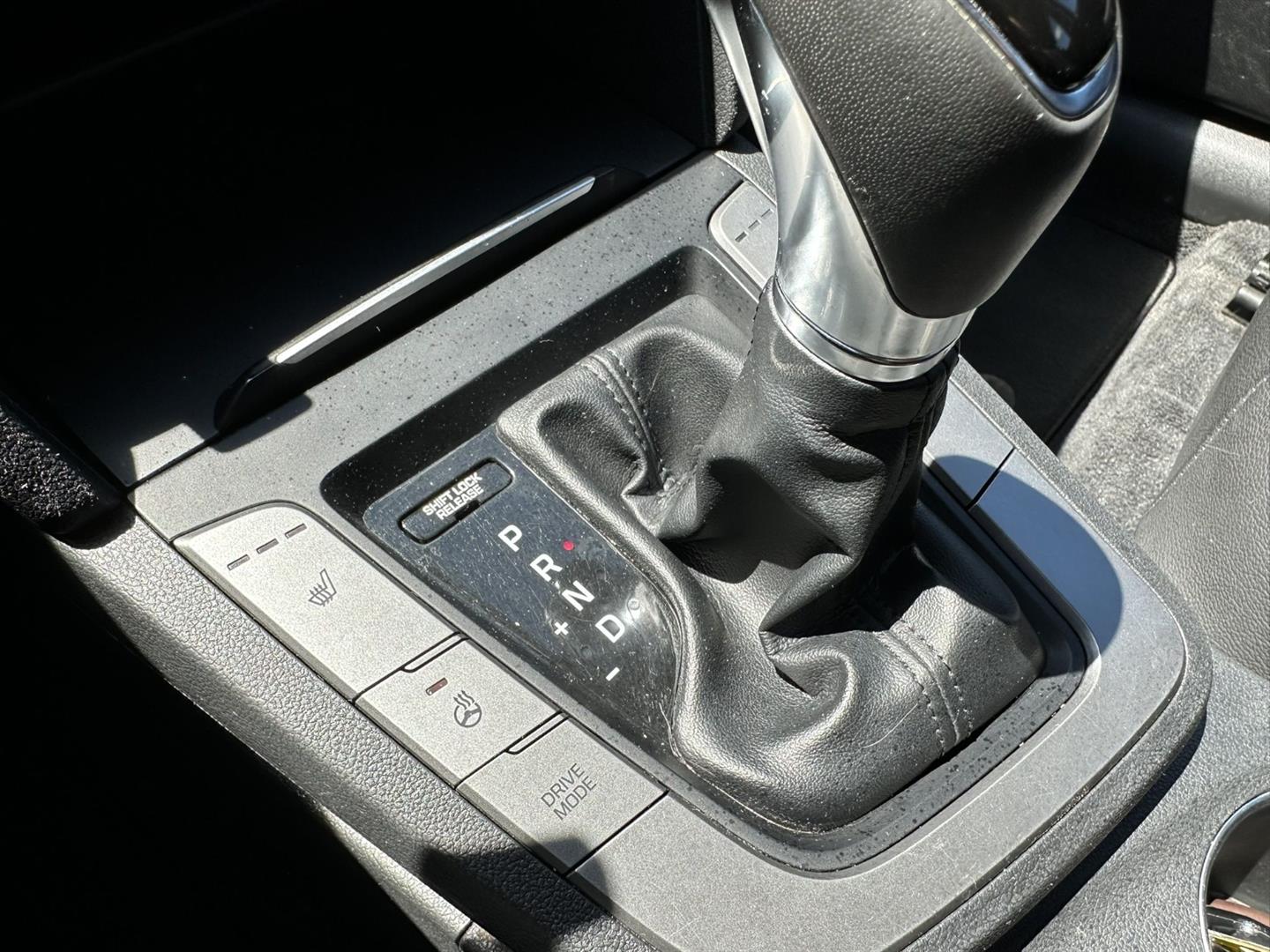 hyundai Elantra 2018 - 17