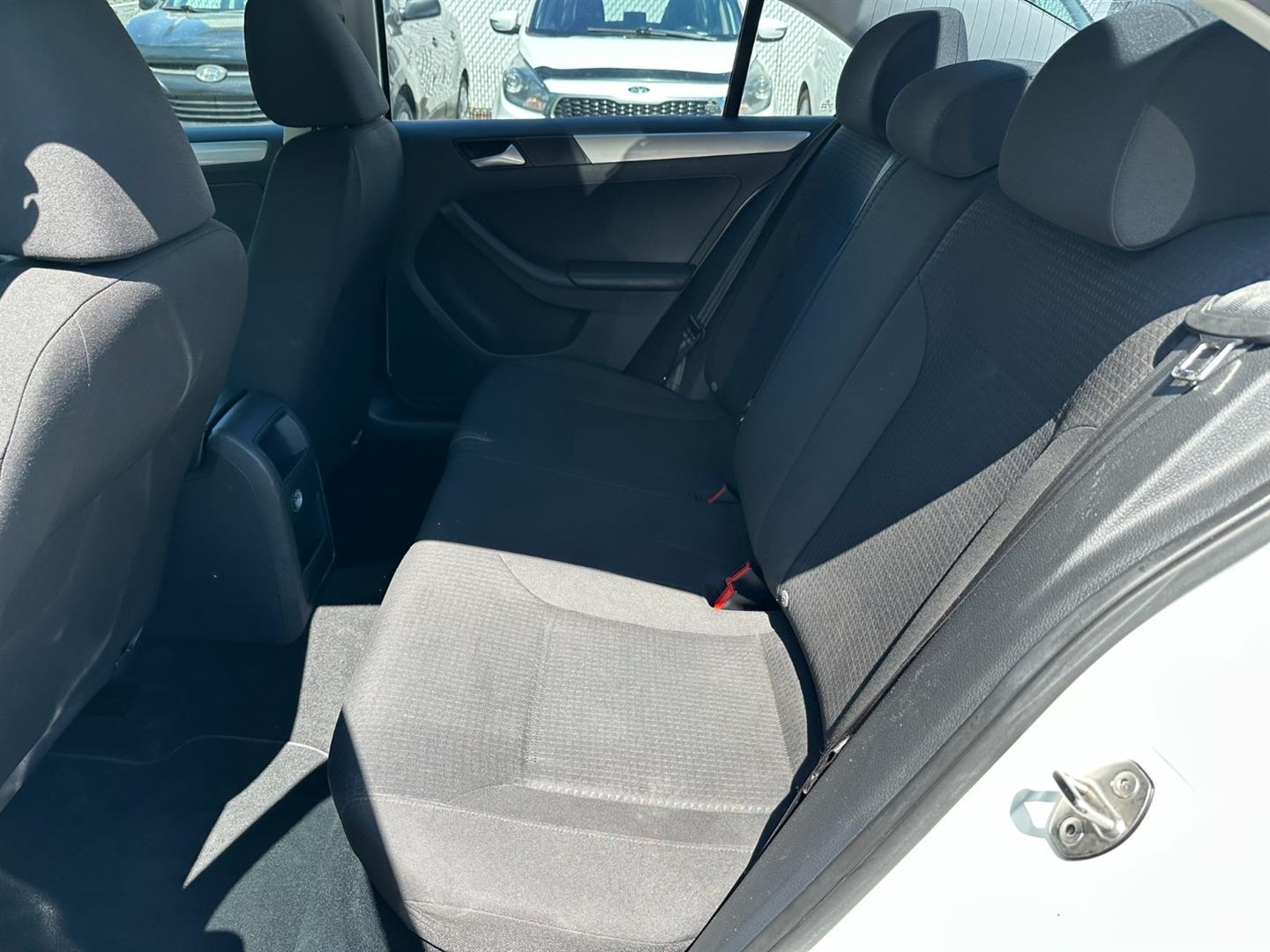 volkswagen Jetta Sedan 2017 - 8