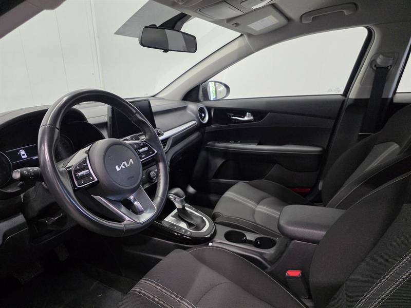 kia Forte 2024 - 11