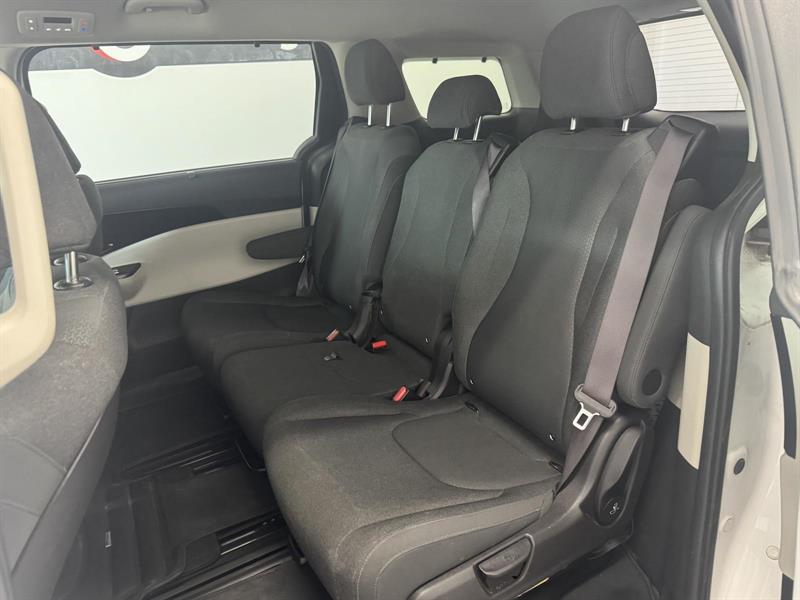 kia Carnival 2022 - 18