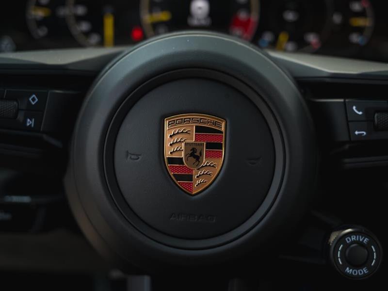 porsche 911 2025 - 16