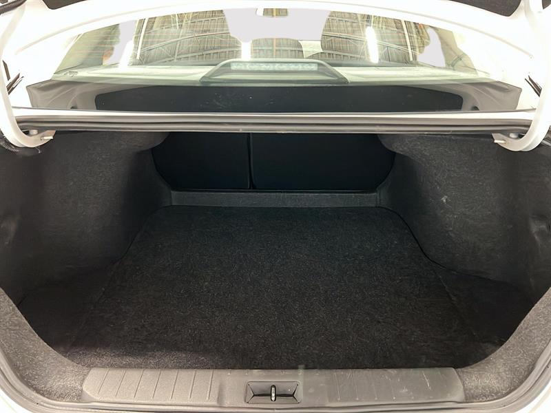 nissan Sentra 2023 - 12