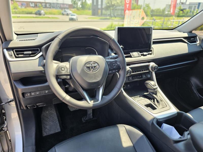 toyota RAV4 2025 - 13