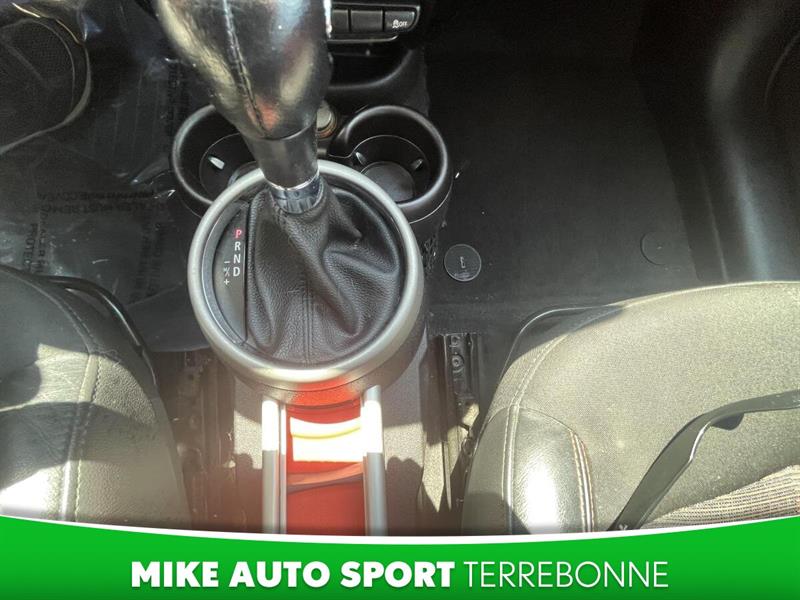 mini Cooper C 2012 - 11