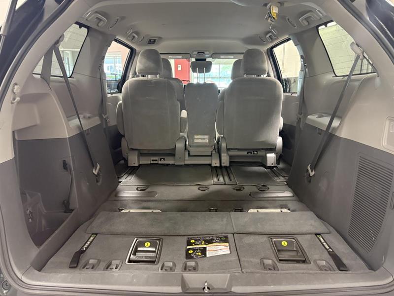 toyota Sienna 2019 - 22