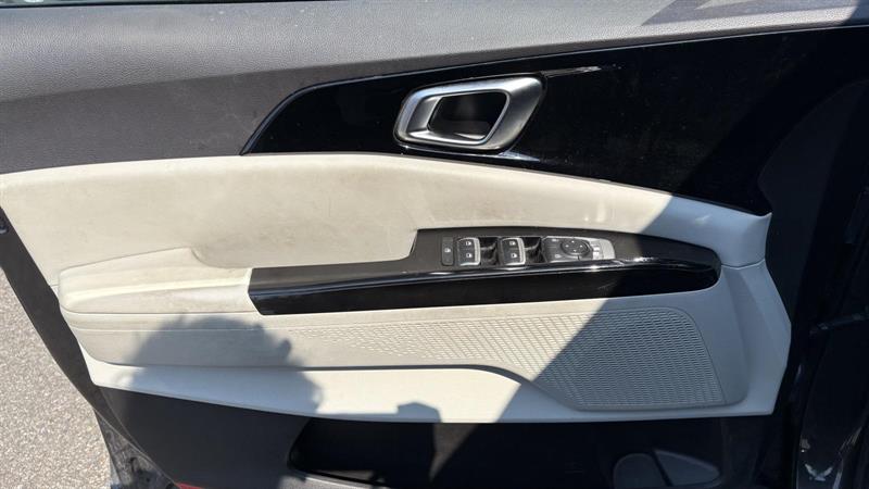 kia Carnival 2023 - 9