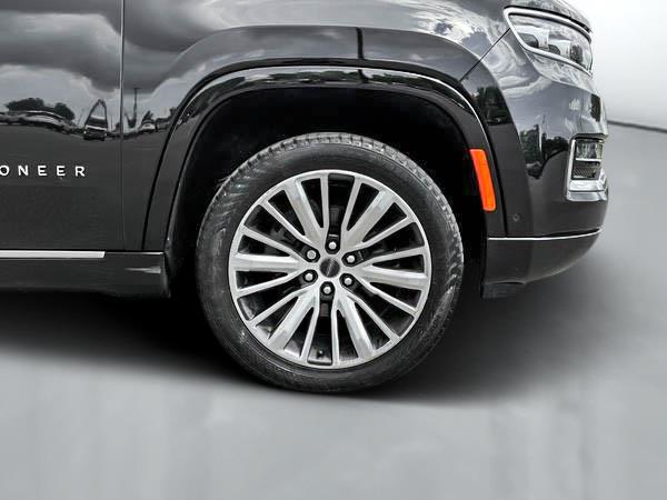 jeep Grand Wagoneer 2022 - 11