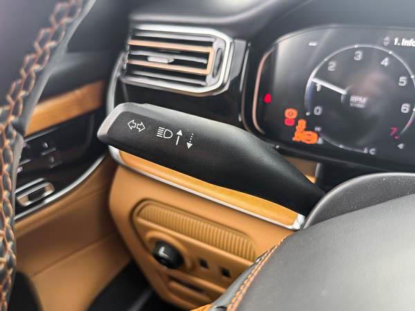 jeep Grand Wagoneer 2022 - 18