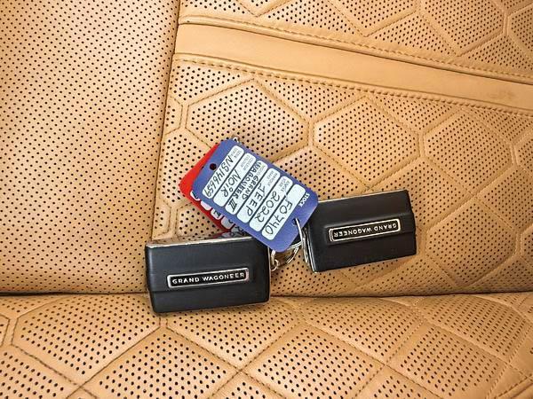 jeep Grand Wagoneer 2022 - 29