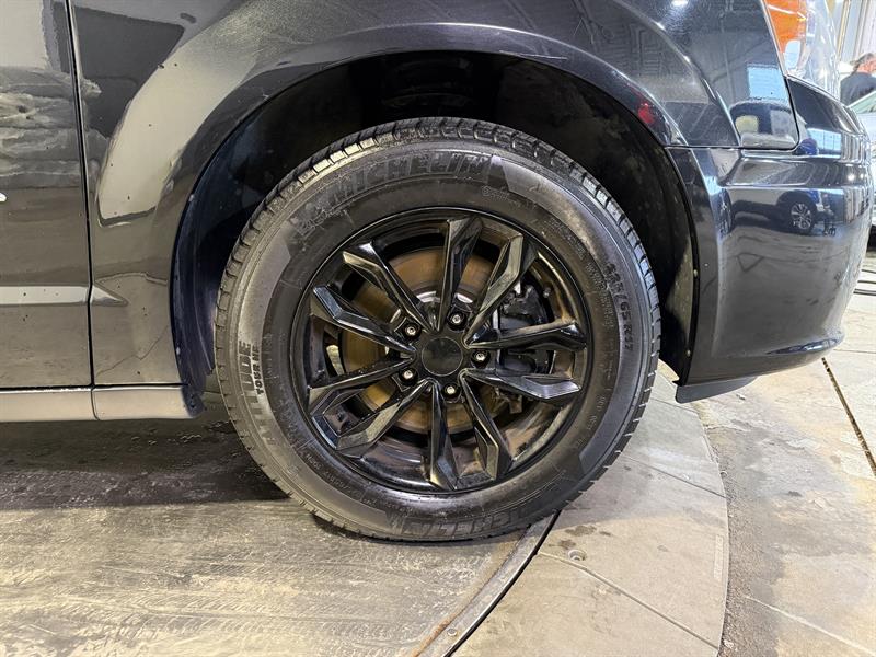 chrysler Town & Country 2015 - 10