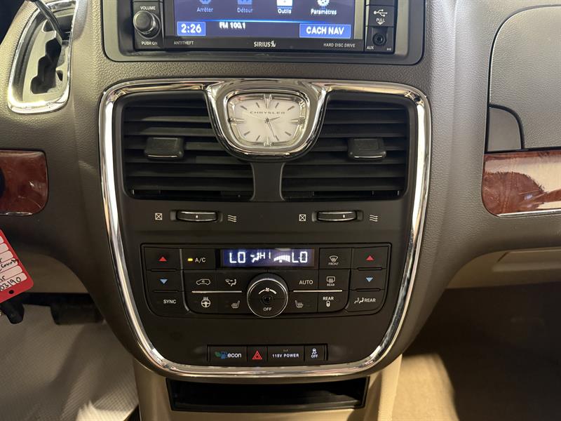 chrysler Town & Country 2015 - 22