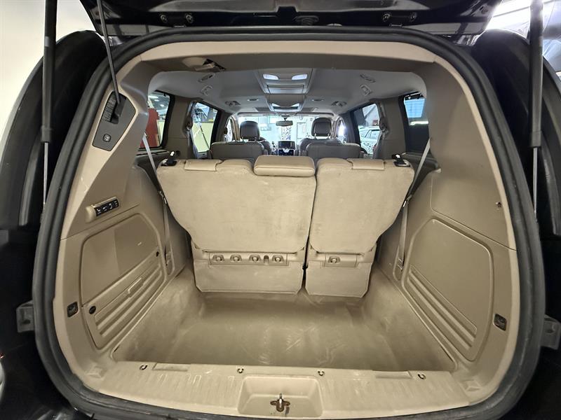 chrysler Town & Country 2015 - 24