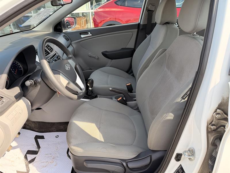 hyundai Accent 2014 - 11