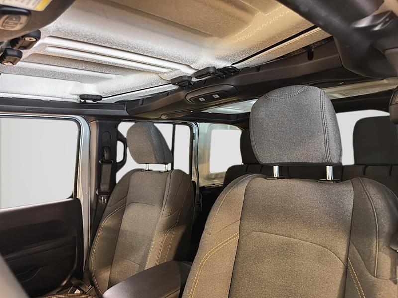jeep Wrangler 2024 - 12