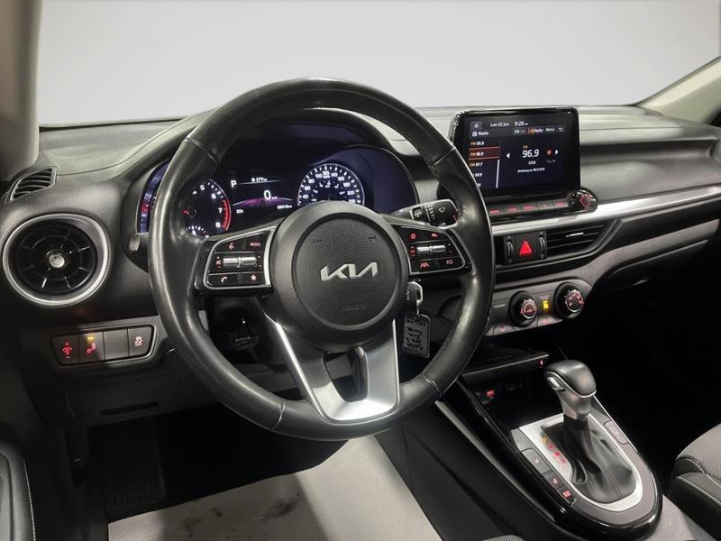 kia Forte 2023 - 10
