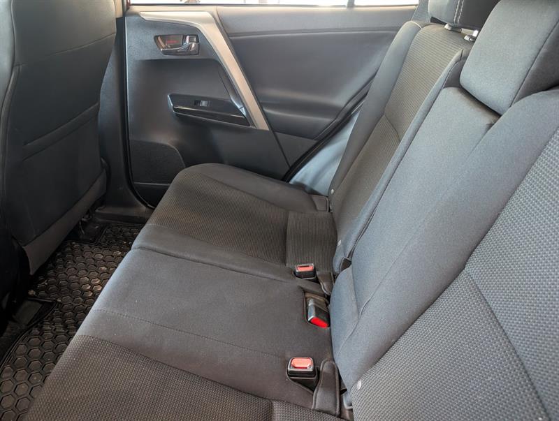 toyota RAV4 2018 - 10